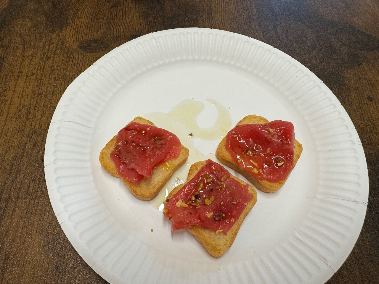 enison on toast in Mercado do Bolhâo