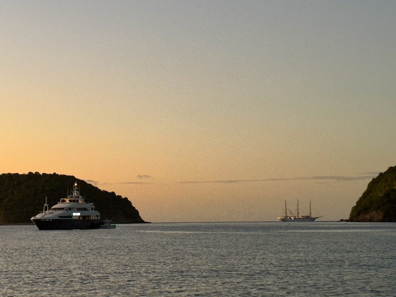 Big Boats in Francis Bay, Photo by ConsumerMojo.com